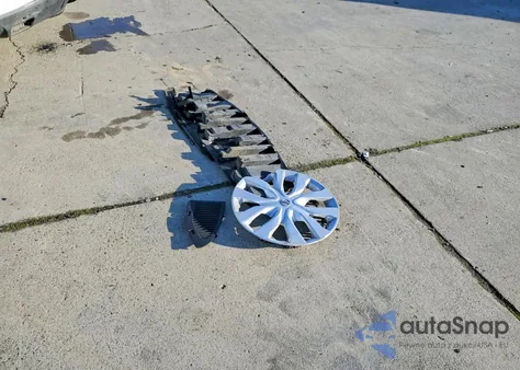 2016 Nissan Rogue S z USA, uszkodzony, nr VIN 5N1AT2MT1GC812021